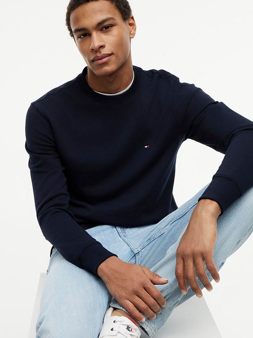 Tommy Hilfiger Sweater Essential Navy Model / Voorkant