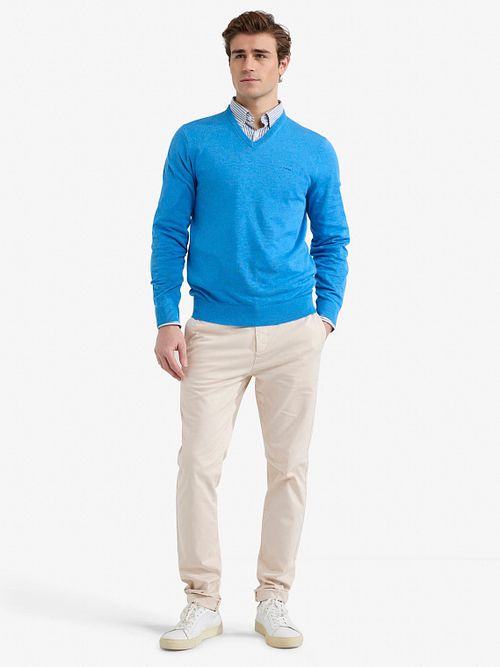 McGregor Pull Col-V Bleu Sea Model / Voorkant