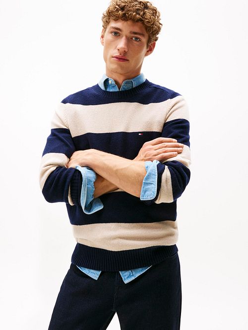 Tommy Hilfiger Pull Laine d'Agneau Marine Rayé Model / Voorkant