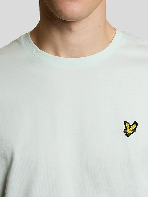 Lyle & Scott T-Shirt Ice Bleu Model / Detail