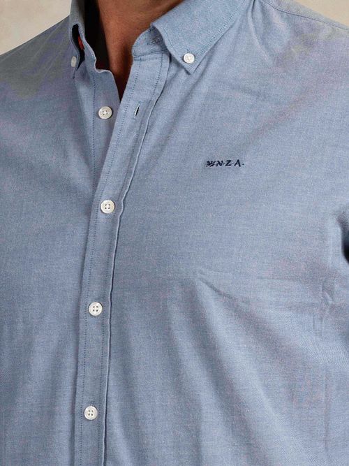 Camicia NZA Barn Twill button-down blu Model / Detail