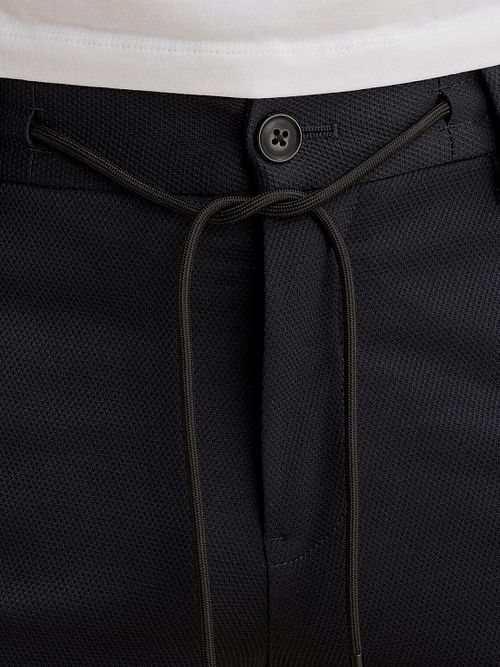 Vanguard V11 Bermuda Piqué Navy Model / Detail
