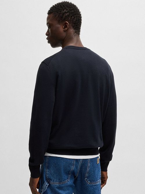 BOSS Pullover Kent Navy Model / Achterkant