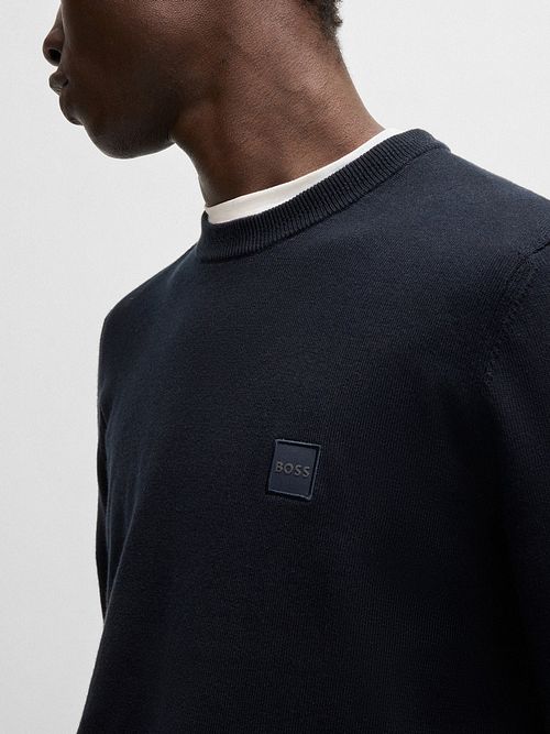 Sweter BOSS Kanovano granatowy Model / Detail