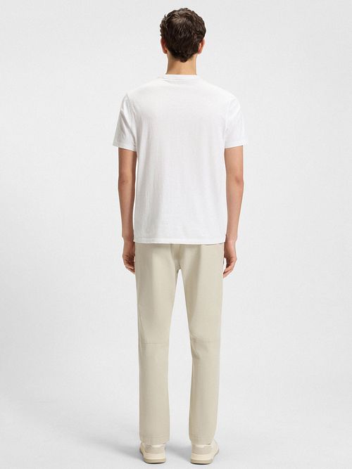 BOSS T-shirt Tegood Vit Model / Achterkant