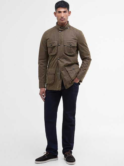 Barbour woskowana kurtka Corbridge brązowa Model / Voorkant