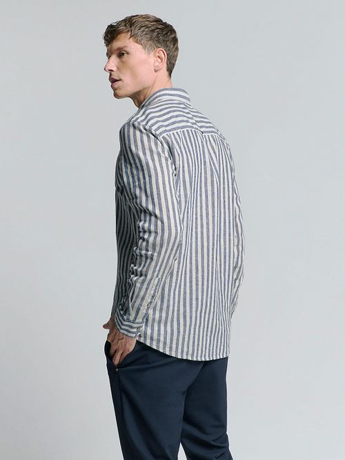 Camisa No Excess a rayas azul Model / Achterkant