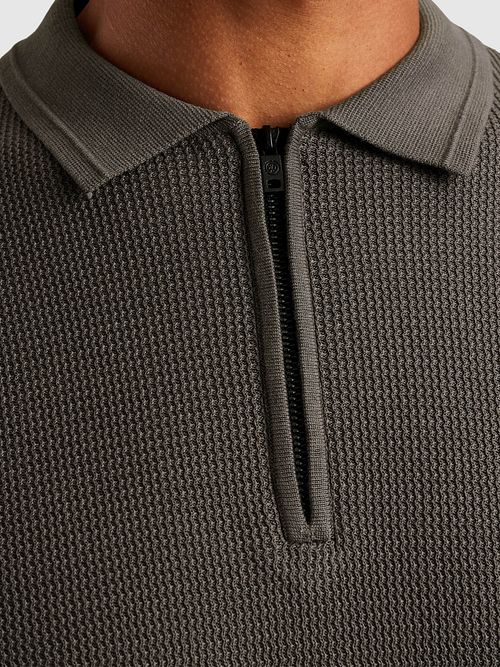 Cast Iron Longsleeve Half-Zip Polo Shirt Structure Anthracite Model / Detail