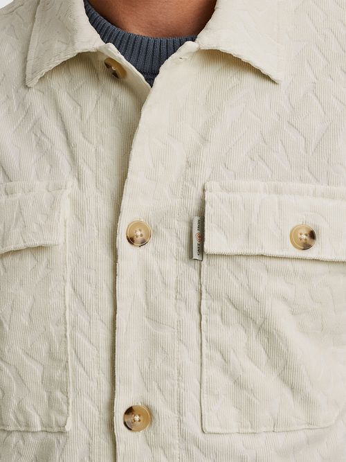 Cast Iron Overshirt Corduroy Ecru Model / Detail