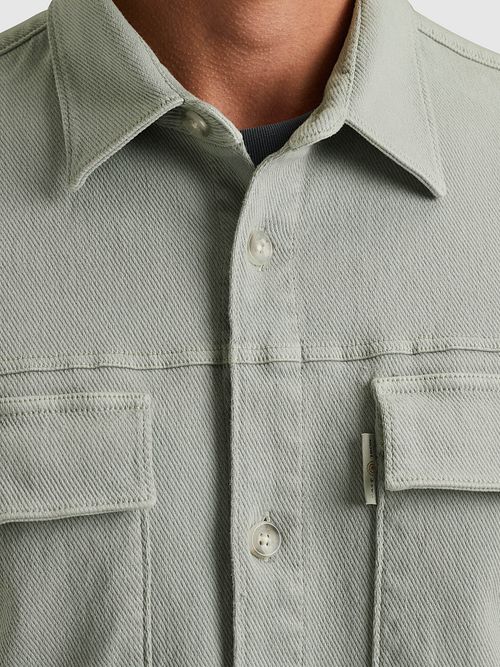 Cast Iron Overshirt Twill Grün Model / Detail