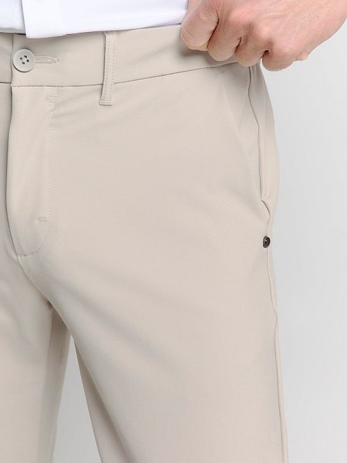 Chinosy No Excess 4-Way Stretch Sedoc Stone Model / Detail