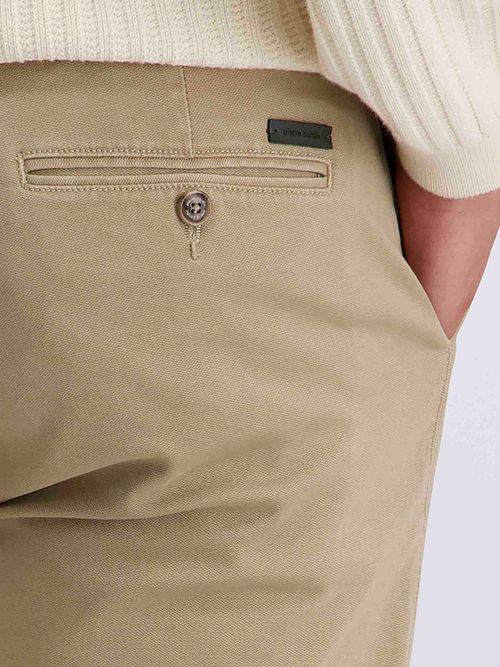 Chinosy Pierre Cardin Castres beżowe Model / Detail