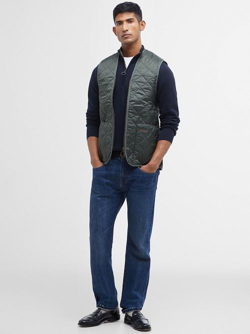 Barbour podszewka Beaufort w kolorze oliwkowym Model / Voorkant