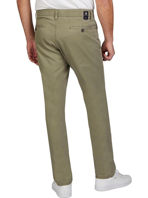 Chinosy Club Of Comfort Marvin w kolorze zielonym Model / Achterkant