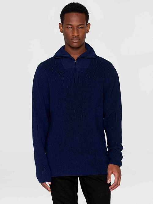 KnowledgeCotton Apparel Pullover Half Zip Pullover Merino Navy Model / Voorkant
