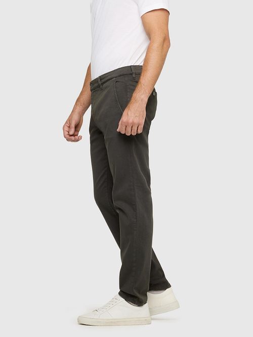 Mac Jeans Driver Pants Anthracite Model / Zijkant