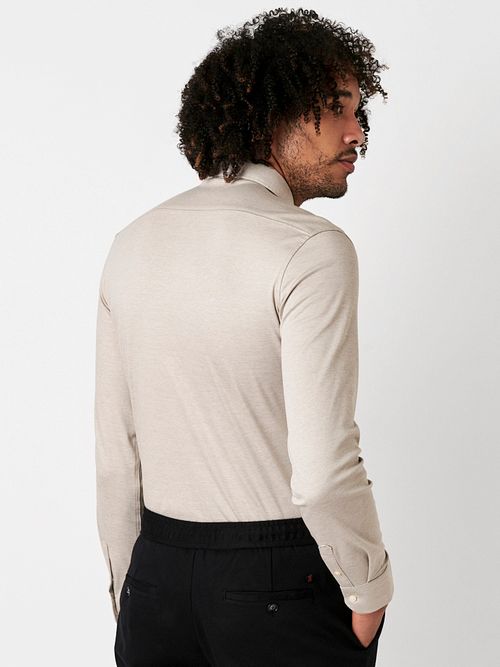 Desoto Essential Camicia Hai Piqué Beige Model / Achterkant