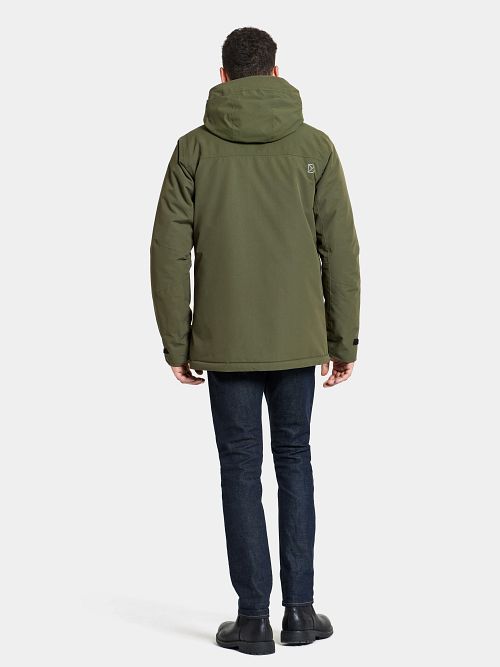 Didriksons Jacke Stefan Dunkelgrün Model / Achterkant