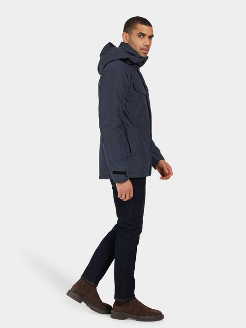 Didriksons Jacke Stefan Navyblau Model / Zijkant