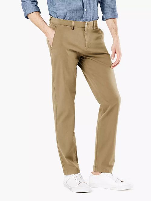 Dockers Alpha Tapered Chino 360 Flex Khaki Model / Voorkant