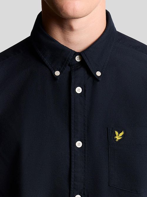 Lyle & Scott Shirt Plain Oxford Navy Model / Detail