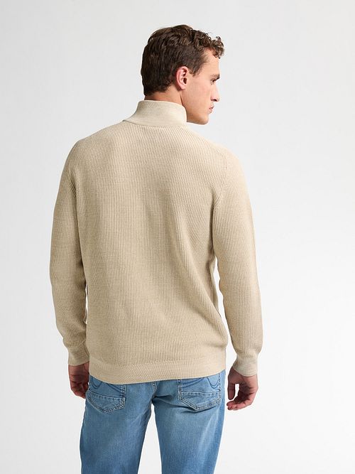 Dzianinowy sweter Petrol Nashville z zamkiem przy kołnierzu, beżowy Model / Achterkant