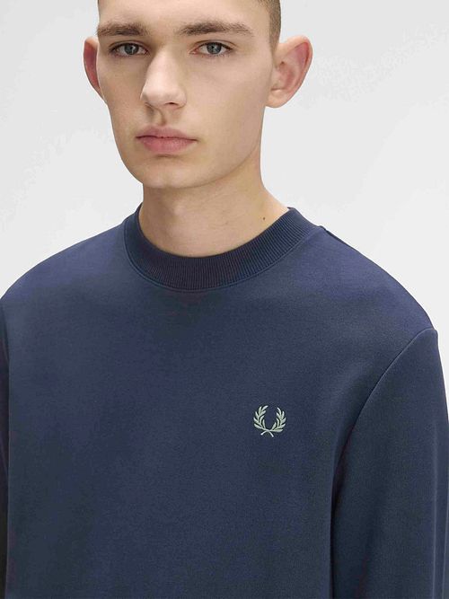 Fred Perry Sweater Logo Navy Model / Detail