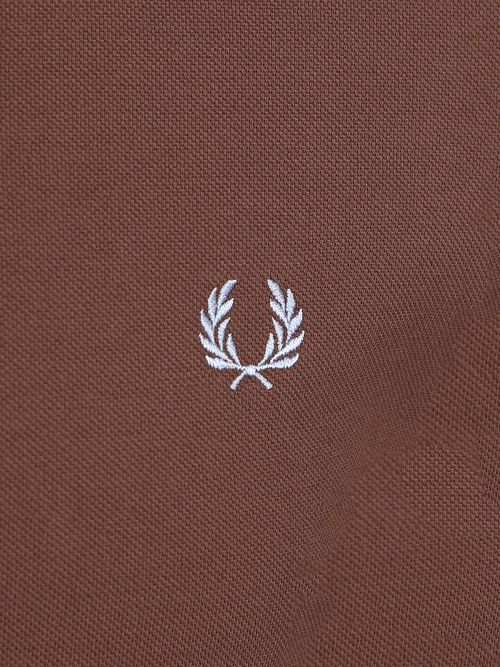 Fred Perry M3600 Piké Brun Y66 Product / Detail