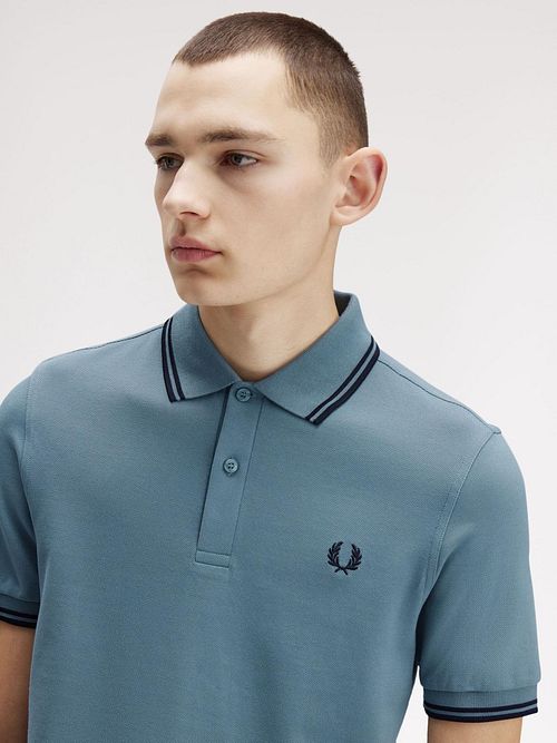 Fred Perry Polo Twin Tipped M3600 Blue Z56 Model / Detail