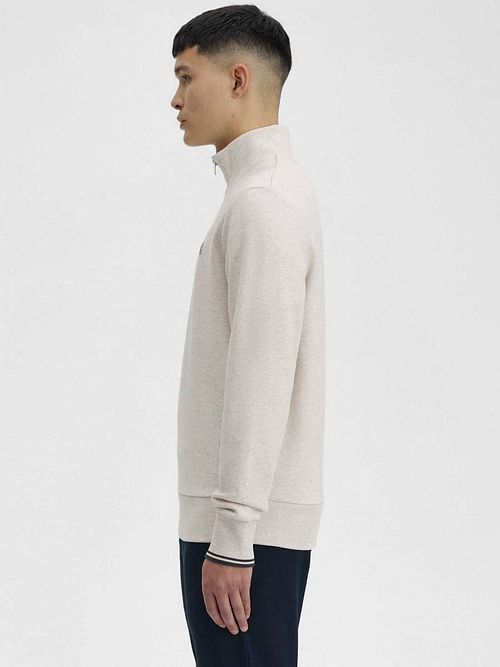 Fred Perry Pull Demi-Zip Melange Beige Model / Zijkant