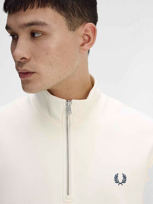 Fred Perry Half Zip Trøje I Elfenben 46A Model / Detail