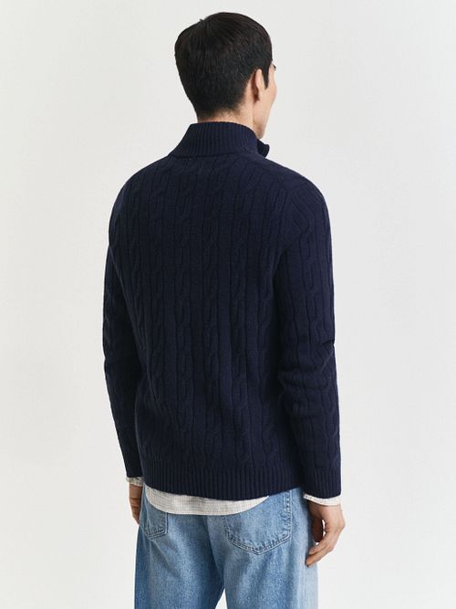 Gant Halfzip Lammwollpullover Cable Dunkelblau Model / Achterkant