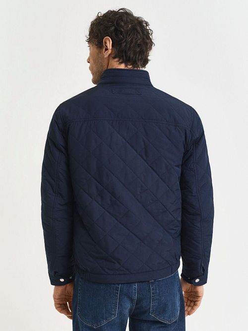 GANT Jacka Vadderad Marinblå Model / Achterkant