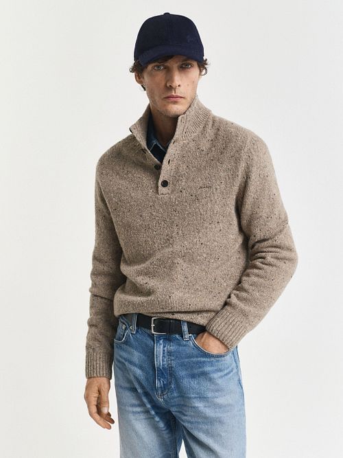 Gant Mocker Pullover Wool Blend Sand Model / Voorkant