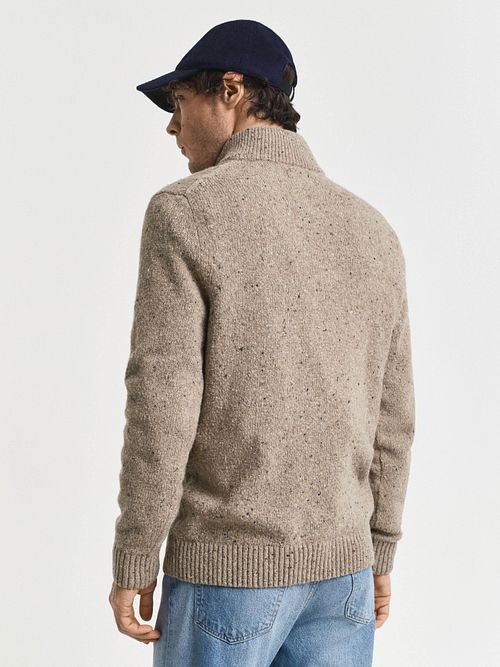 Gant Mocker Pullover Wool Blend Sand Model / Achterkant