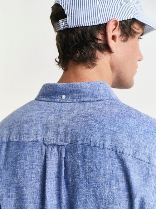 GANT Skjorte Lin Blå Model / Achterkant