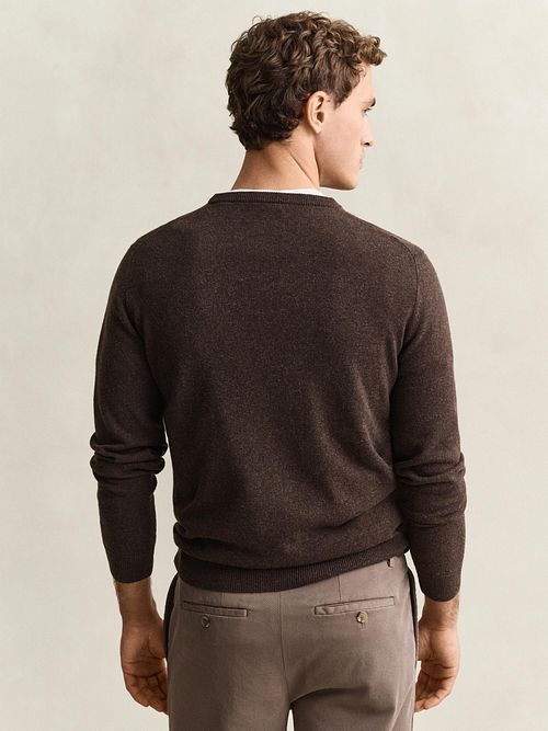 Sweter GANT z wełny jagnięcej, brązowy Model / Voorkant