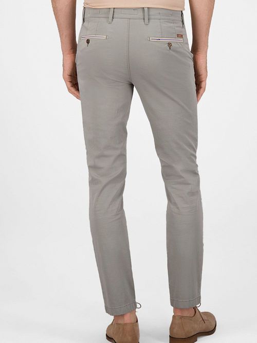 Gardeur Chino Benny 3 Lysegrøn Model / Achterkant
