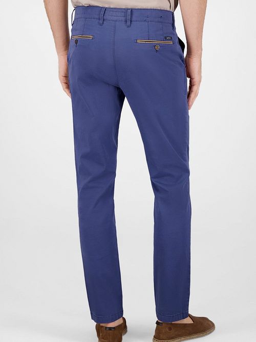 Gardeur chino Benny 3 blu indaco Model / Achterkant
