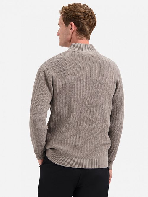 Gilet No Excess in maglia strutturata Clay Model / Achterkant