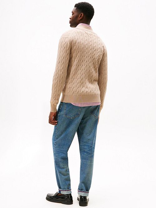 Gilet Tommy Hilfiger con zip e motivo a trecce beige Model / Achterkant