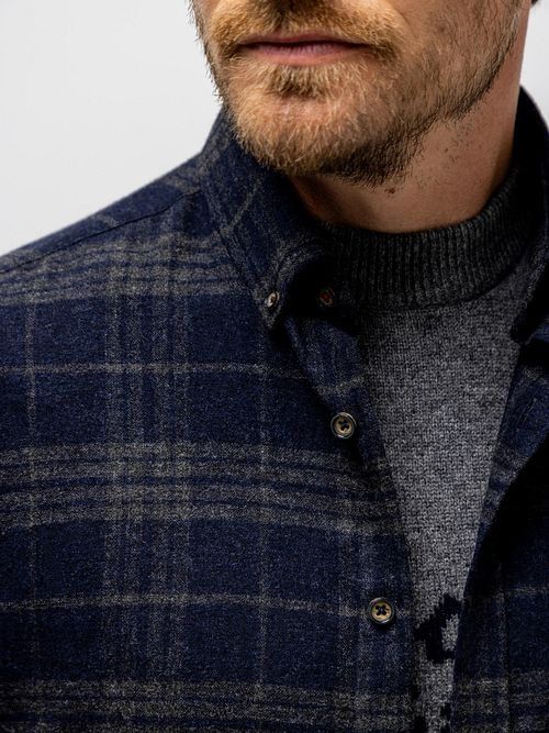 State of Art Camicia yarn dyed a quadri grigio su blu navy Model / Detail