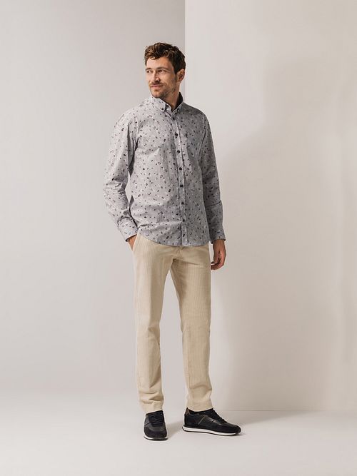 State of Art Camisa Casual Estampada Gris Model / Voorkant
