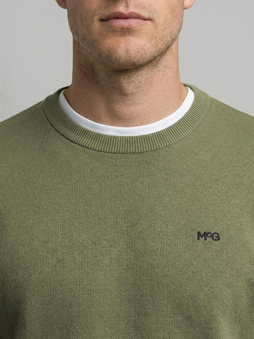 McGregor Sweatshirt Olivine Model / Detail