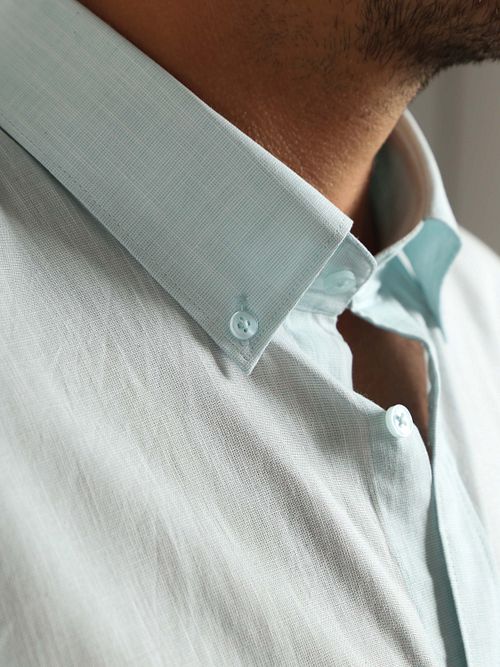 Suitable Skjorta Cotton Slub Ljusgrön Model / Detail