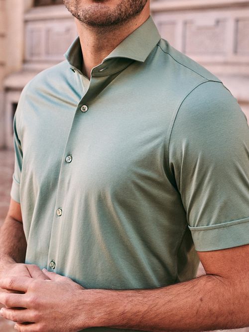 Suitable Shortsleeve Sorona Skjorte Erik Grønn Model / Sfeerbeeld