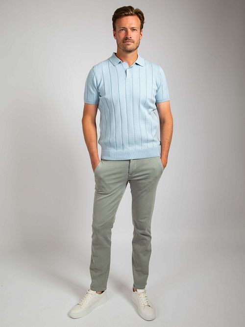 Suitable Respect Poloshirt Drop Needle Hellblau Model / Voorkant