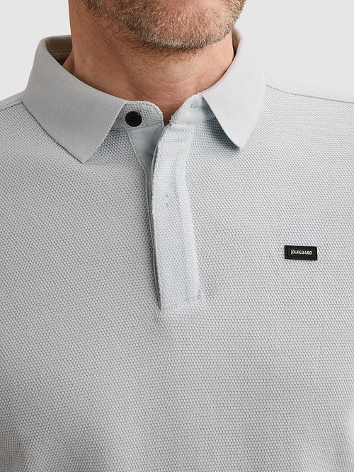 Vanguard Piqué Polo Hellblau Model / Detail