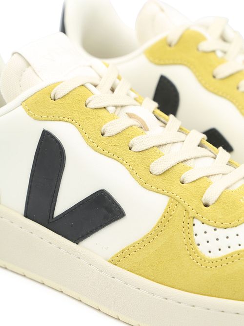 Veja Sneakers V-10 Gult Product / Detail