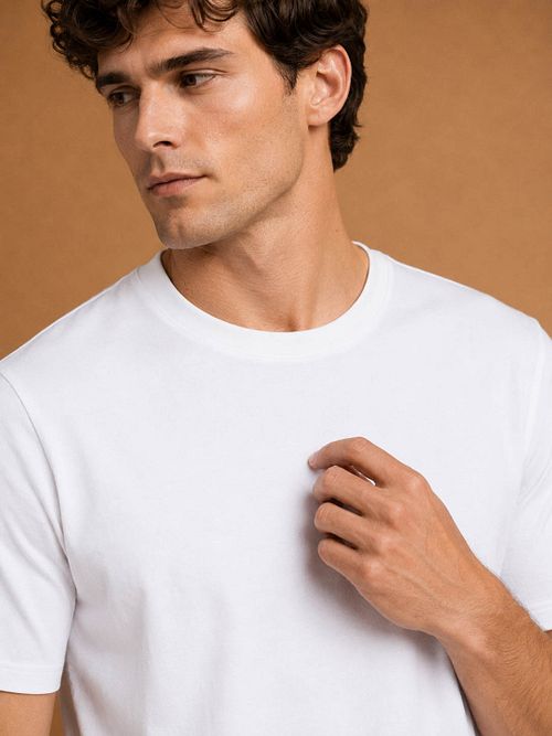 King Essentials The Shawn T-Shirt Hvid Model / Voorkant